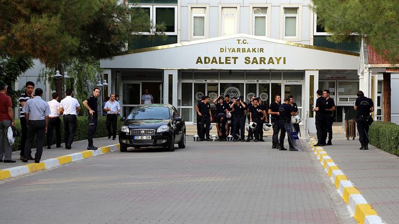 Diyarbakır’da rüşvet davası: Beyoğlu, eski bakan Aksu aradı…