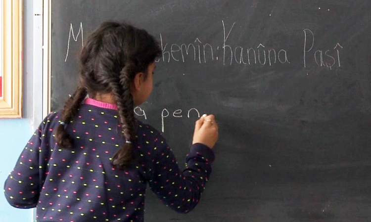10 yılda 189 Kürtçe öğretmeni atandı: Kaç öğretmene ihtiyaç var?