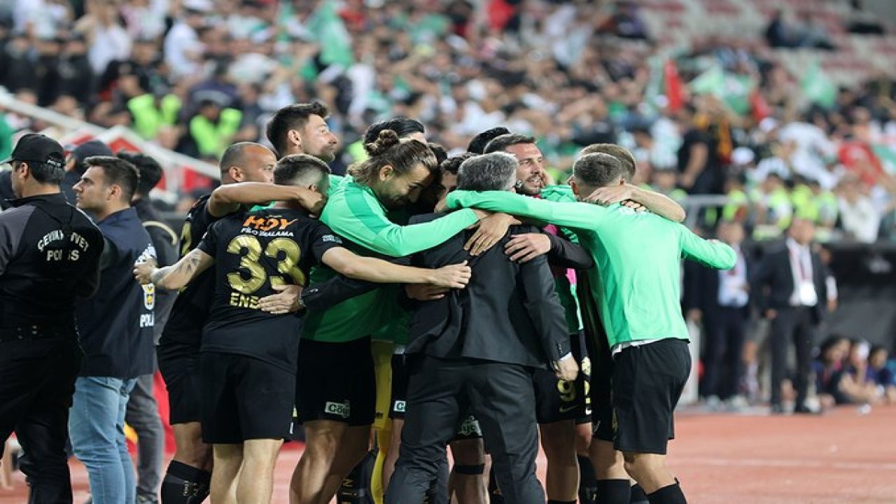 Amedspor'dan sonra Iğdırspor'da 1. Lige yükseldi