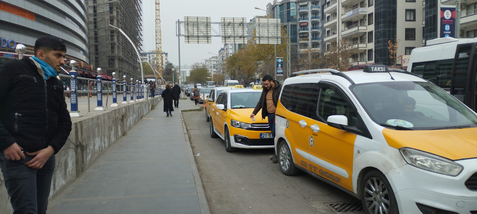 Taksiciler kooperatif sahası için yer istiyor!