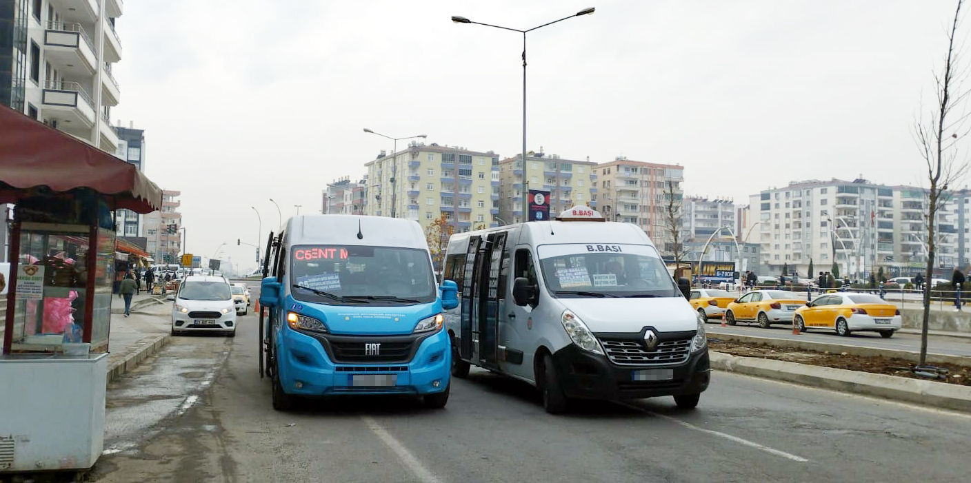 Diyarbakır’daki görme engelli bireylerin toplu taşıma isyanı