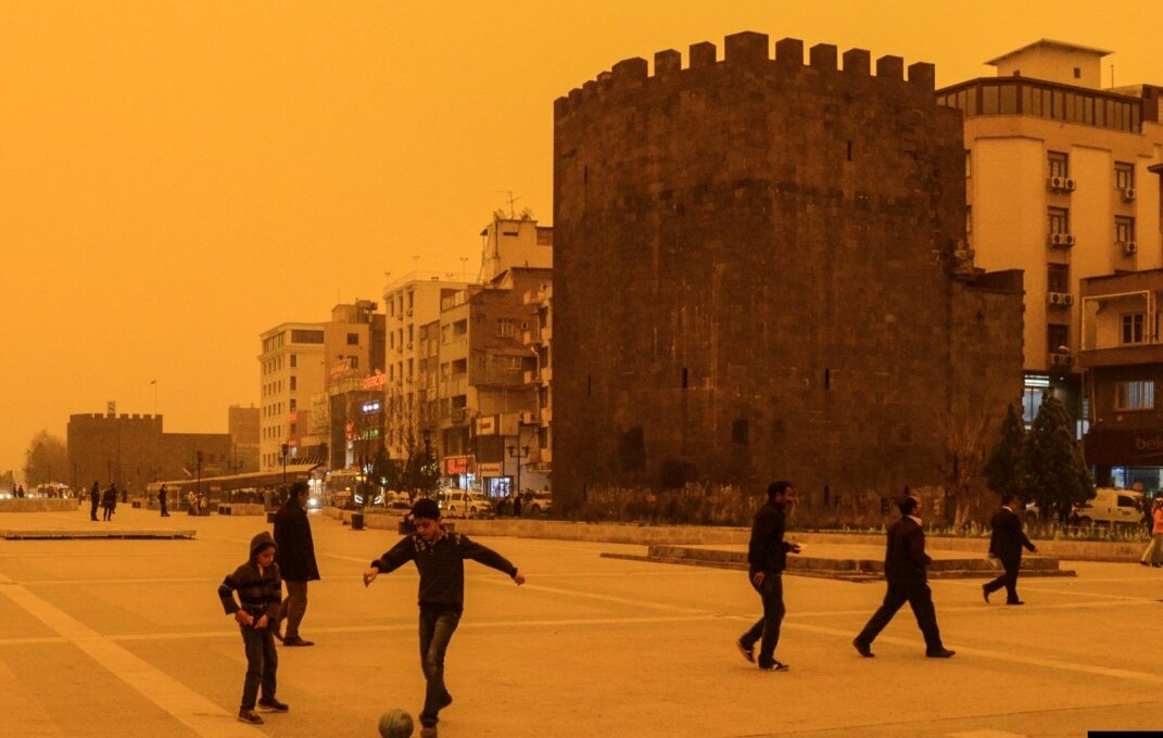 Diyarbakır için toz taşınımı uyarısı