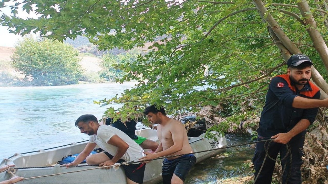 Diyarbakır’da baraj gölünde mahsur kalan 10 kişi kurtarıldı