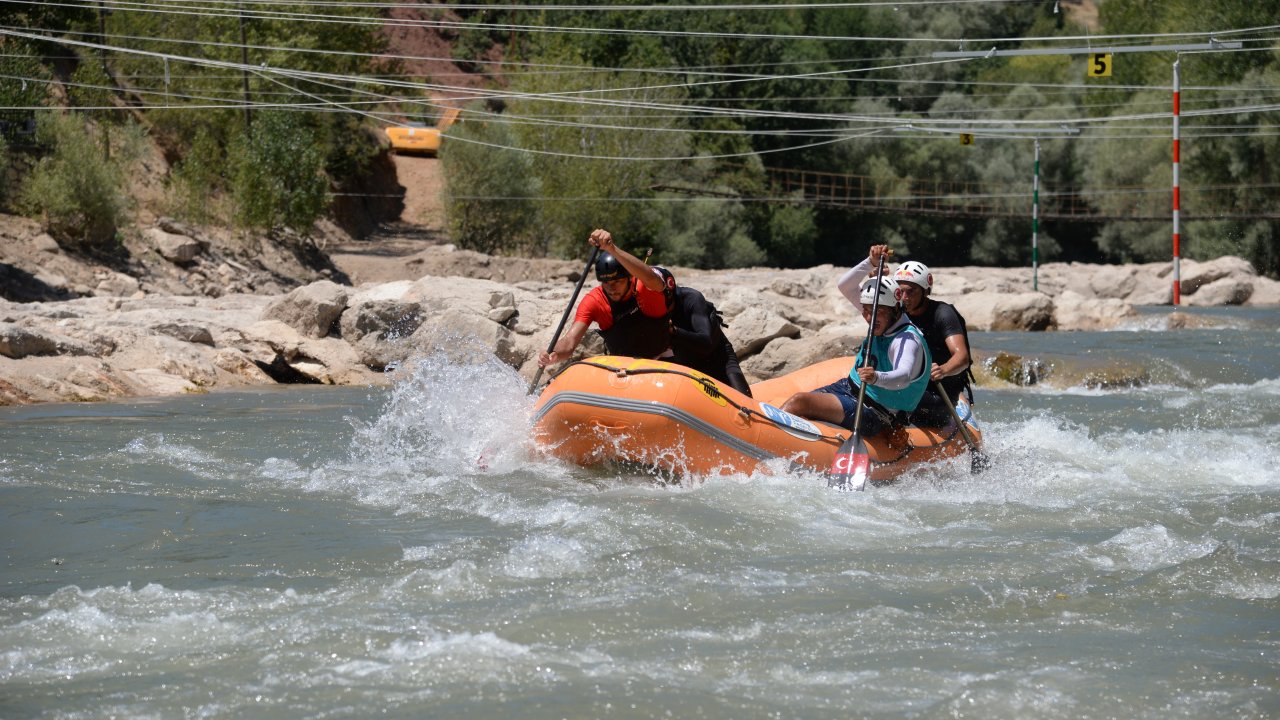 Dersim’de Rafting: 28 takım katıldı