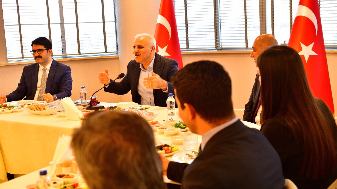 Diyarbakır Valisi Zorluoğlu: Oturup konuşmamız gereken çok iş var