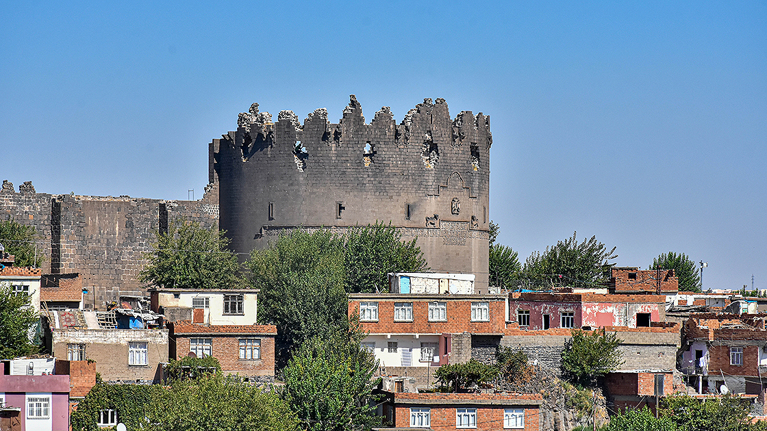 Diyarbakır Diğer isimleri, Diyarbakır’ın Kürtçe adı nedir