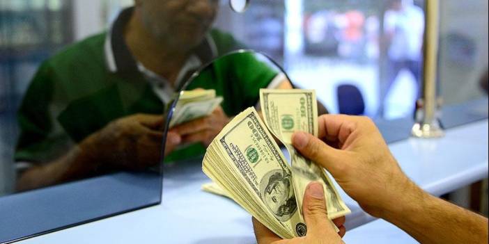 Dolar zirveye koşuyor: Euro 38 lirayı geçti