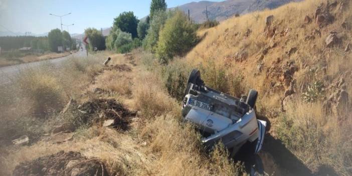 Malatya’da otomobil devrildi: Sürücü yaralandı