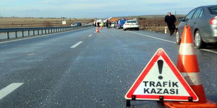 Adıyaman’da araç şarampole devrildi: 5 yaralı