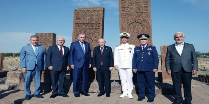 Cumhur İttifakı Selçuklu Mezarlığı’nda