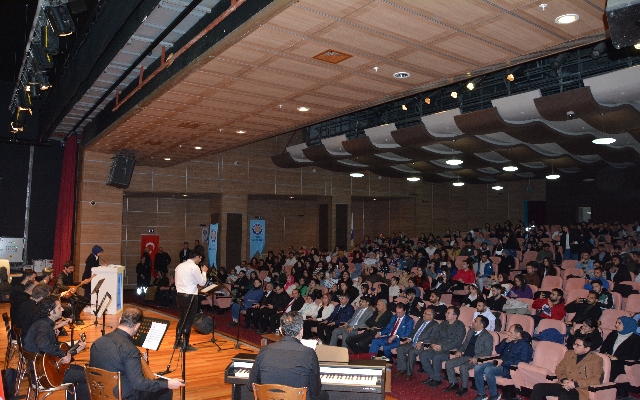diyarbakirda-mehmet-akif-ersoy-vefatinin-87-yilinda-anildi