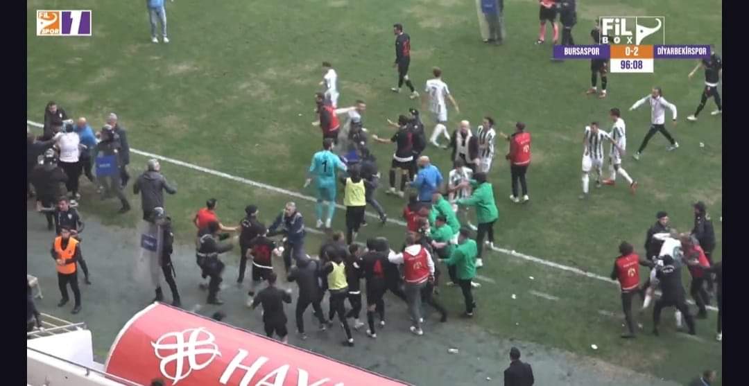 diyarbekirspor-bursasporu-devirdi-mac-sonunda-saldiriya-maruz-kaldi