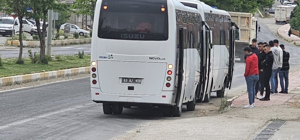 Diyarbakır'da cezaevi otobüsünün çarptığı yaşlı adam hayatını kaybetti