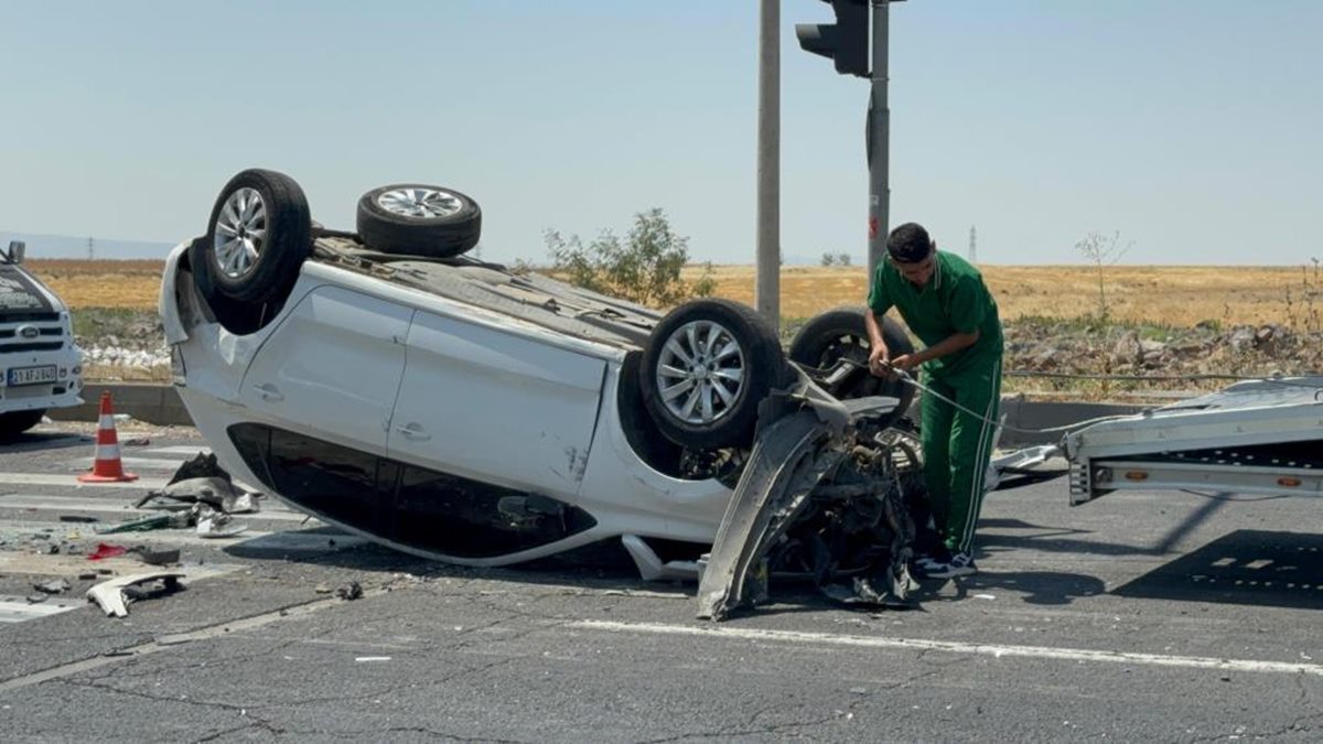 diyarbakir-zincirleme-trafik-kazasi.jpg