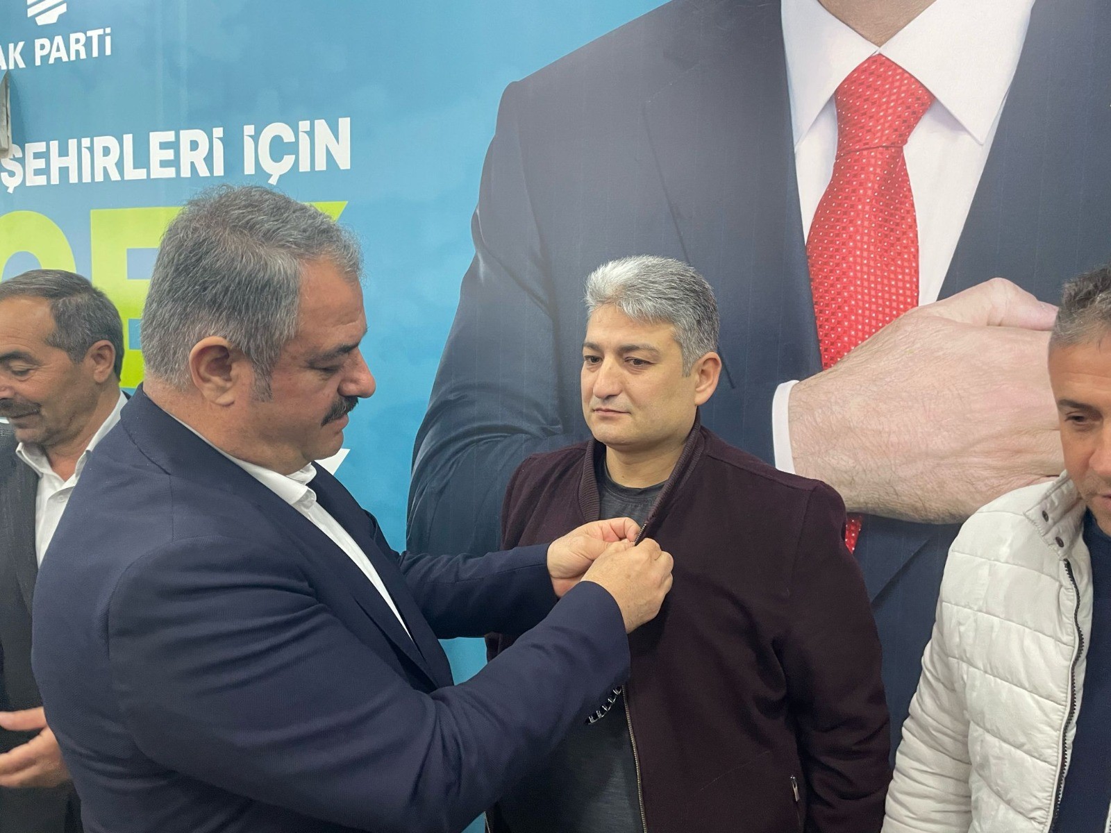 Diyarbakır’da DEVA Partisi üyeleri AK Parti’ye katıldı!