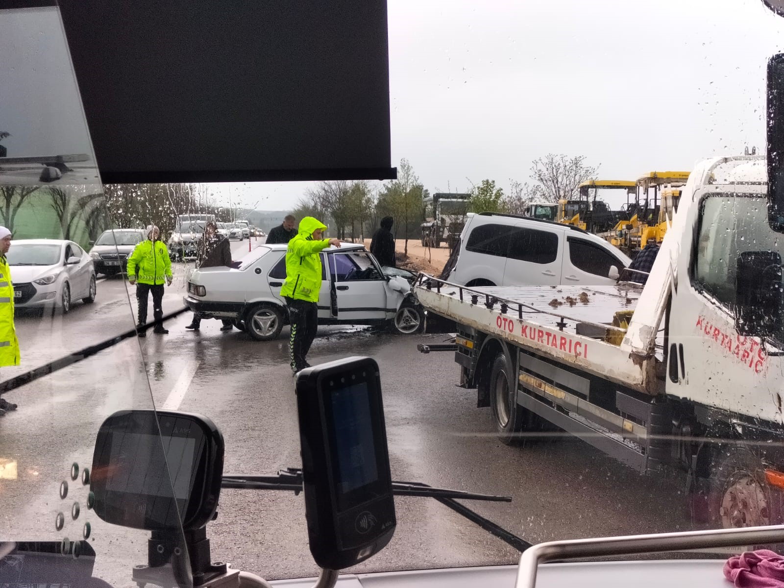 Diyarbakır’da 2 ayrı kaza: 4’ü çocuk 11 yaralı